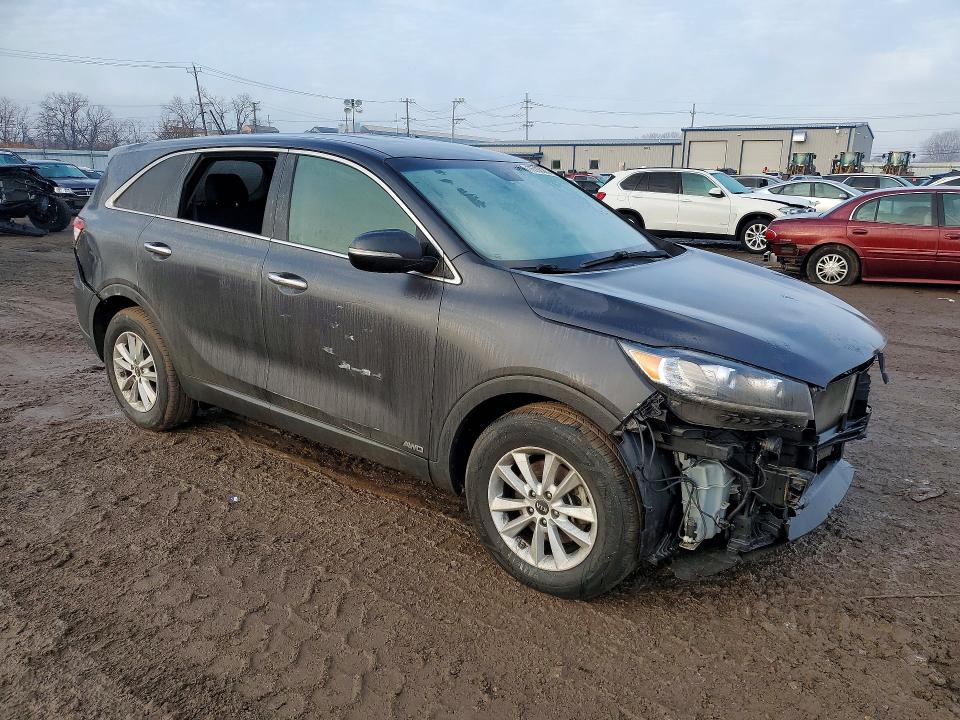 Photo 4 from auction – 2019 KIA SORENTO with VIN 5XYPGDA50KG463801