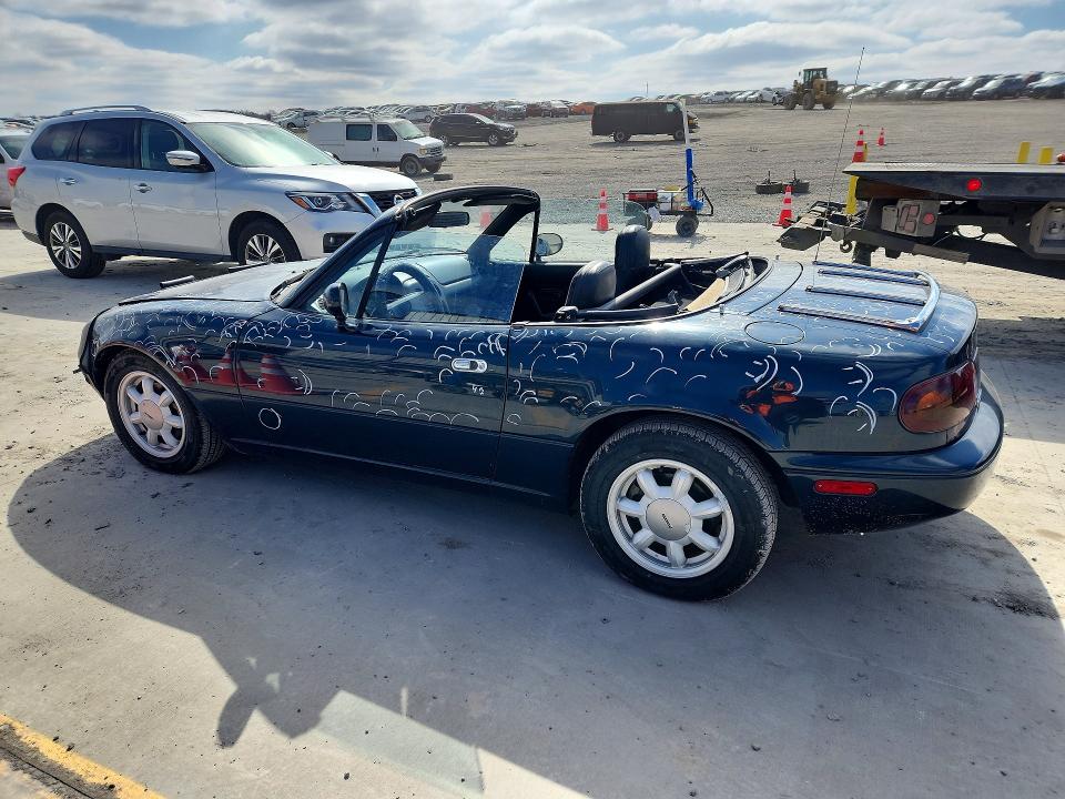 Photo 2 from auction – 1996 MAZDA MIATA with VIN JM1NA3539T0709490