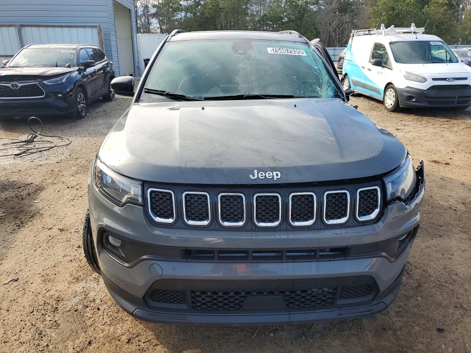 Photo 5 from auction – 2024 JEEP COMPASS with VIN 3C4NJDBN8RT580939