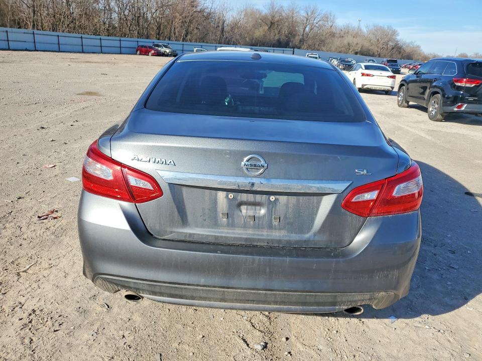 Photo 6 from auction – 2016 NISSAN ALTIMA 2.5 with VIN 1N4AL3AP1GC276601