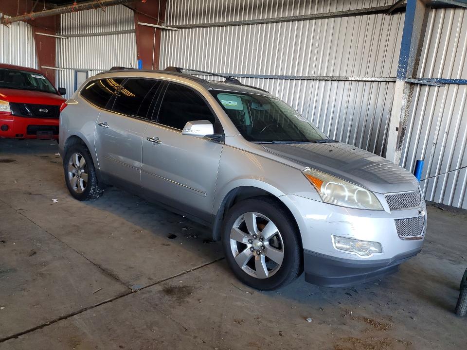 Photo 4 from auction – 2011 CHEVROLET TRAVERSE with VIN 1GNKRLED8BJ204173