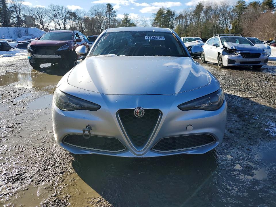 Photo 5 from auction – 2017 ALFA ROMEO GIULIA TI with VIN ZARFAECNXH7550651