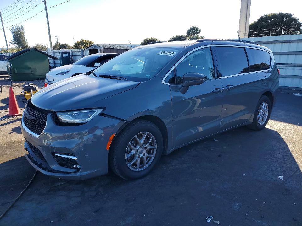 CHRYSLER PACIFICA T 2022 con VIN 2C4RC1BG3NR128664 - Foto de la subasta