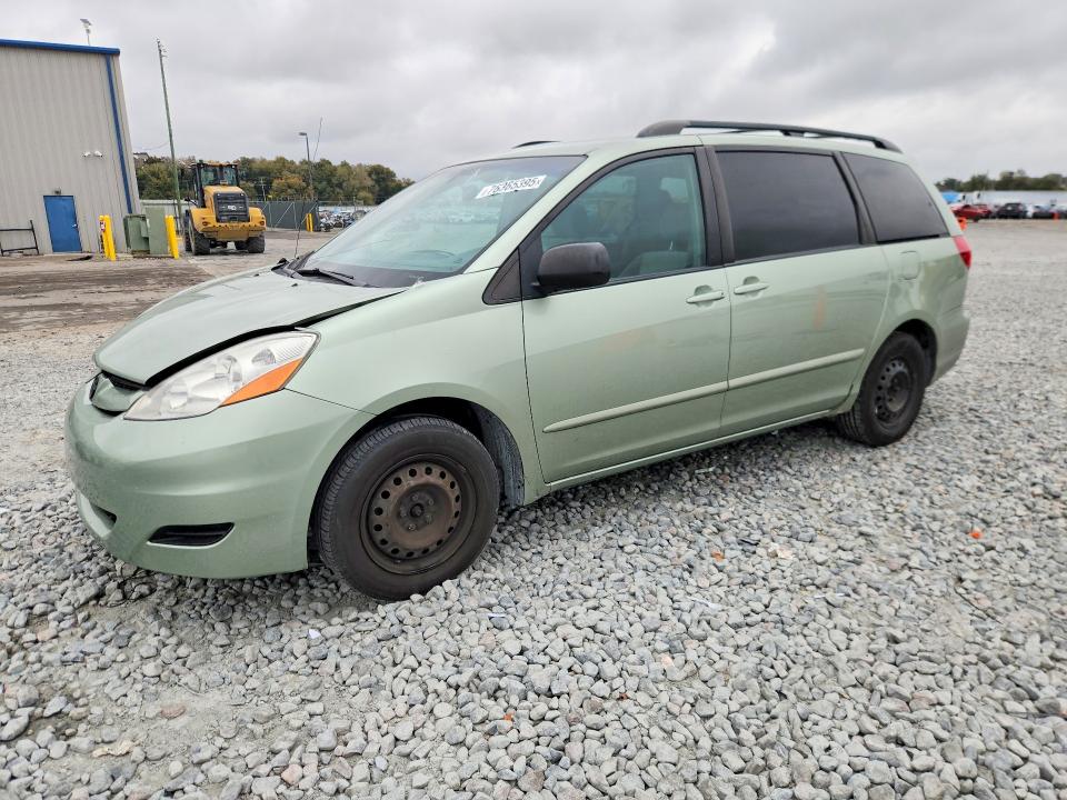TOYOTA SIENNA 2007 with VIN 5TDZK23CX7S039396 - Photo from auction