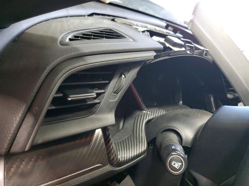 Photo 9 from auction – 2018 HONDA CIVIC with VIN 2HGFC3A53JH755624