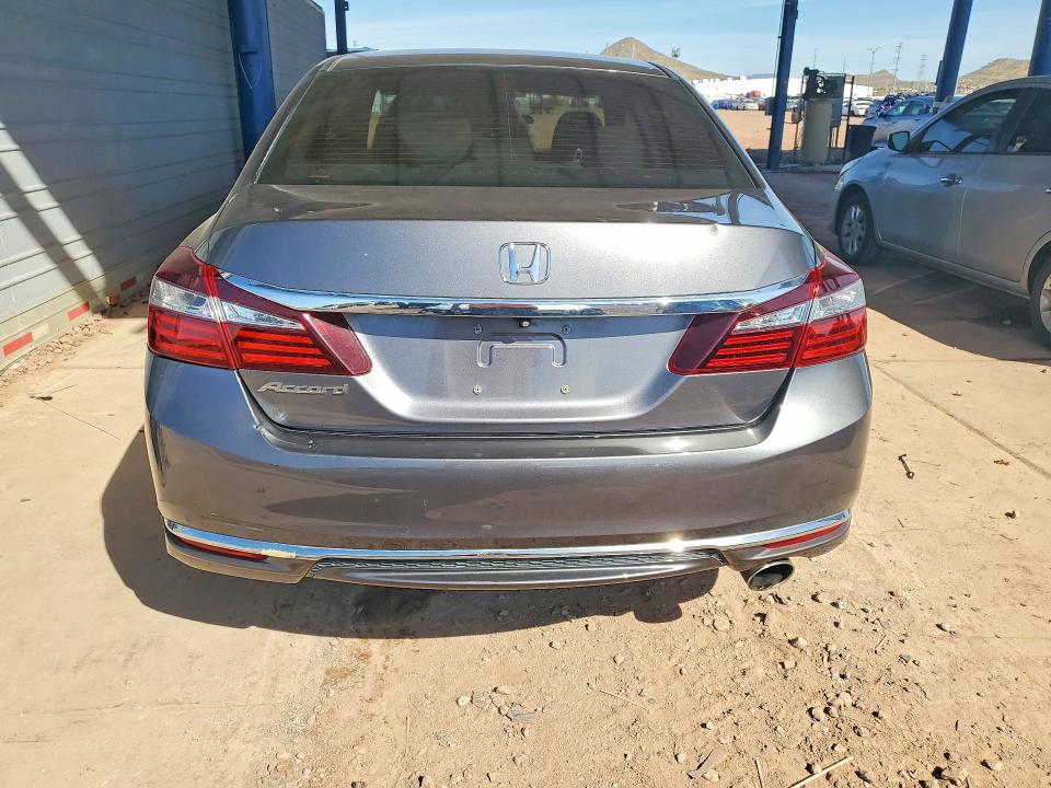 Photo 6 from auction – 2017 HONDA ACCORD with VIN 1HGCR2F37HA286047
