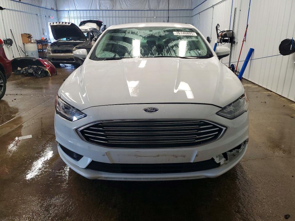 Photo 5 from auction – 2017 FORD FUSION with VIN 3FA6P0H70HR155740