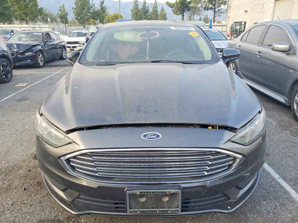 Photo 5 from auction – 2017 FORD FUSION with VIN 3FA6P0HD3HR276414
