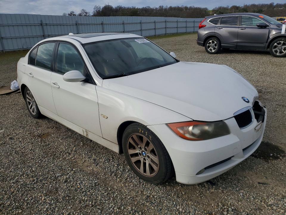 Photo 4 from auction – 2007 BMW 328 with VIN WBAVA37537NL12197