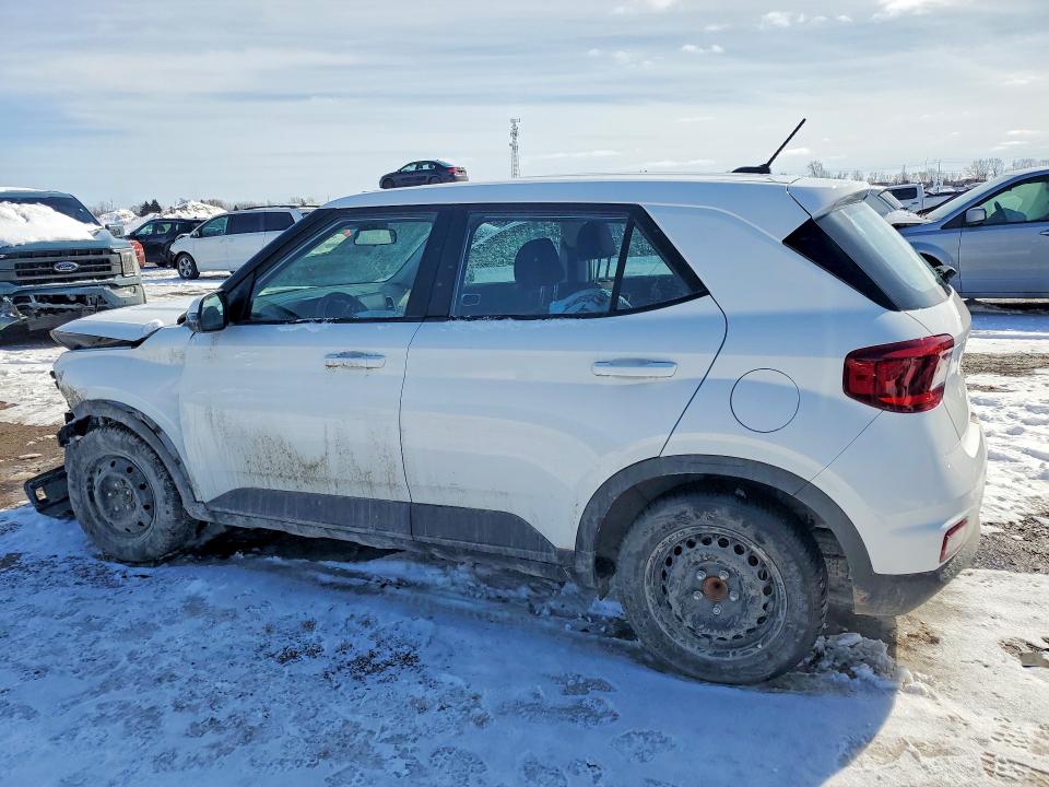 Photo 2 from auction – 2023 HYUNDAI VENUE with VIN KMHRB8A36PU258630