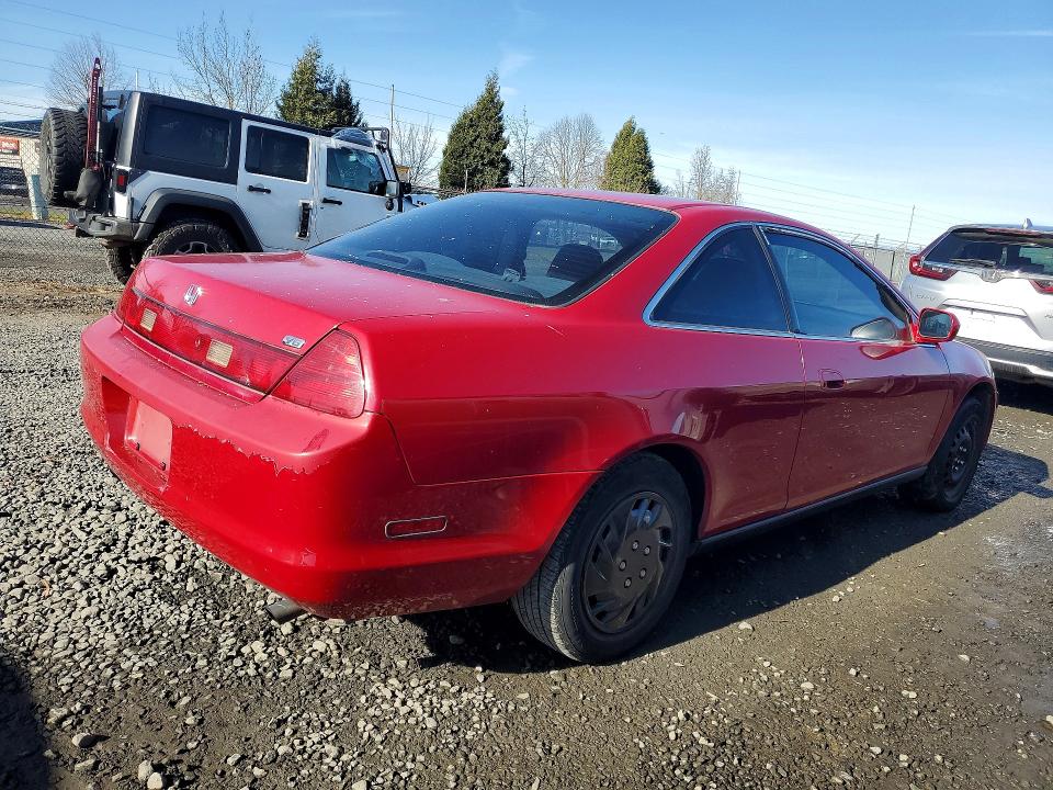 Photo 3 from auction – 2000 HONDA ACCORD LX with VIN 1HGCG2242YA041869