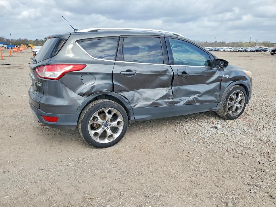 Photo 3 from auction – 2015 FORD ESCAPE 4D with VIN 1FMCU0J93FUA61371