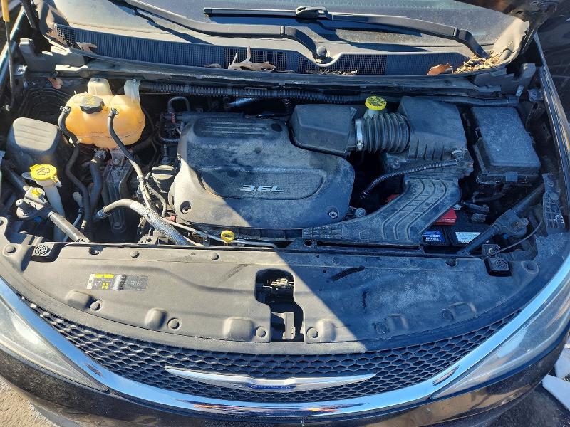 Photo 12 from auction – 2019 CHRYSLER PACIFICA T with VIN 2C4RC1BG0KR507116