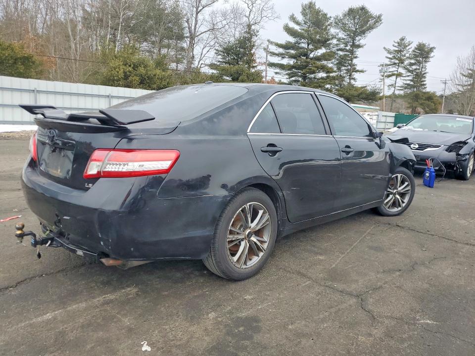 Foto 3 de la subasta – 2011 TOYOTA CAMRY con VIN 4T4BF3EK7BR219246