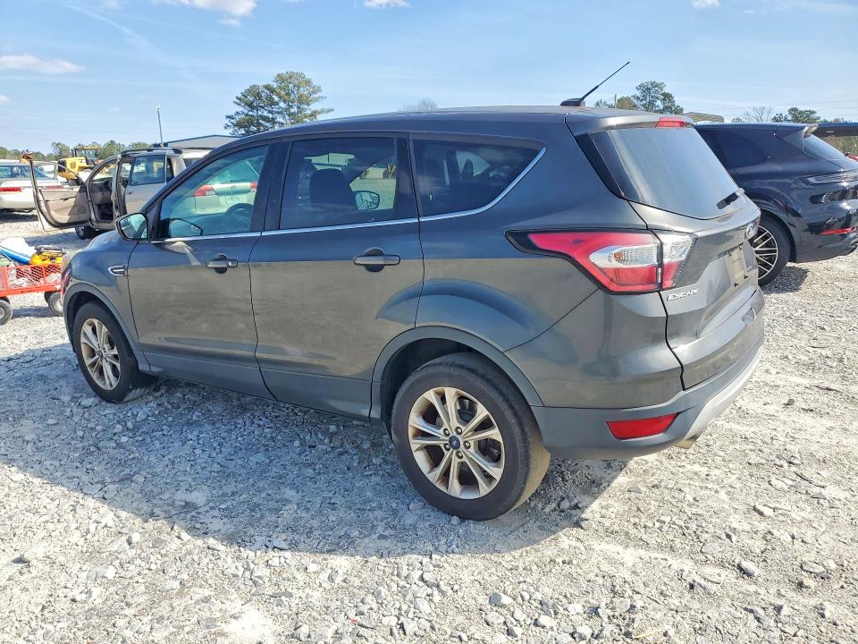 Photo 2 from auction – 2017 FORD ESCAPE with VIN 1FMCU9GD1HUE48794