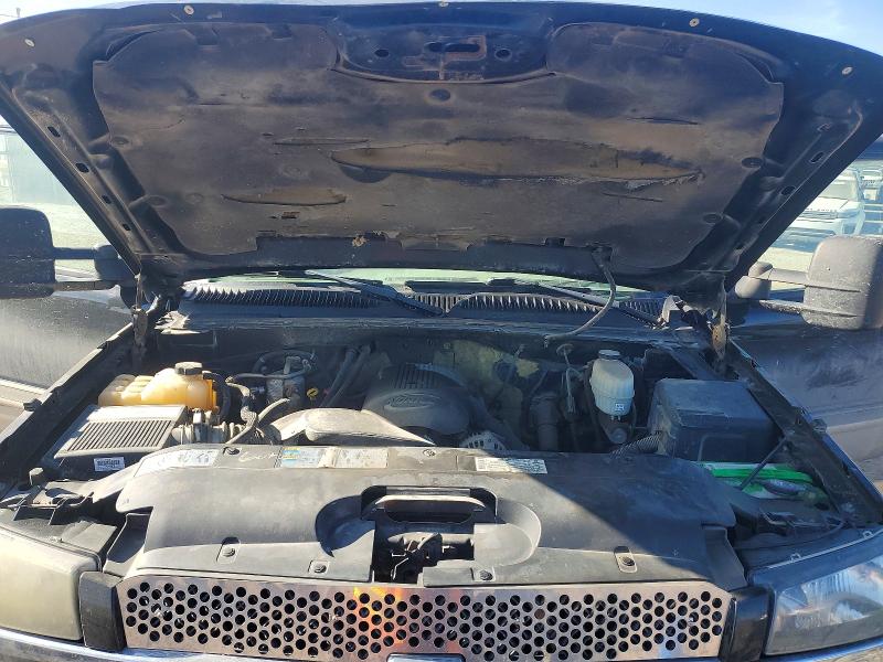 Photo 11 from auction – 2003 CHEVROLET SILVERADO with VIN 1GCHK29U73E355673