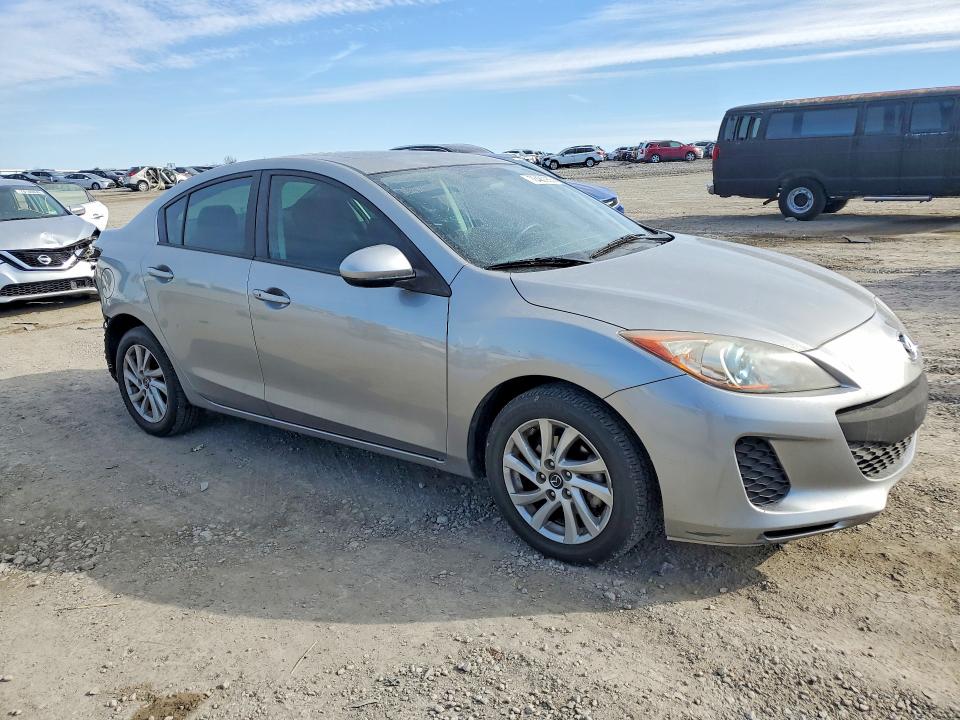 Photo 4 from auction – 2013 MAZDA 3 with VIN JM1BL1V79D1816880
