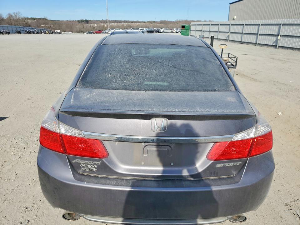 Photo 6 from auction – 2015 HONDA ACCORD SPO with VIN 1HGCR2F55FA033467