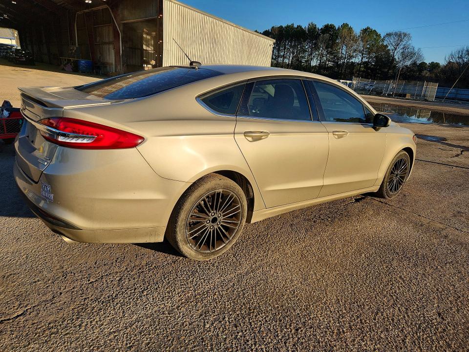 Photo 3 from auction – 2018 FORD FUSION with VIN 3FA6P0HD4JR200657