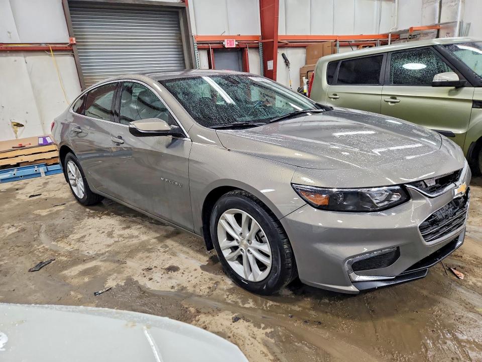 Photo 4 from auction – 2018 CHEVROLET MALIBU with VIN 1G1ZD5ST5JF211797