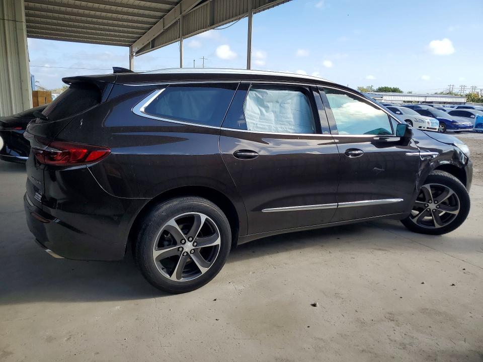 Photo 3 from auction – 2018 BUICK ENCLAVE with VIN 5GAERBKW1JJ217319