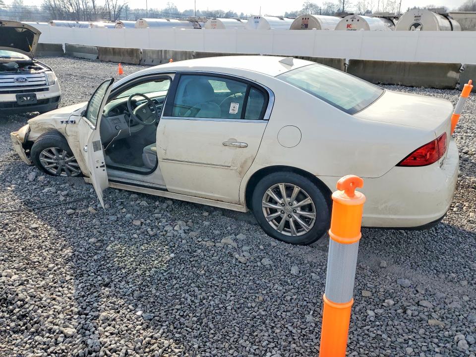 Photo 2 from auction – 2010 BUICK LUCERNE with VIN 1G4HA5EM4AU136596