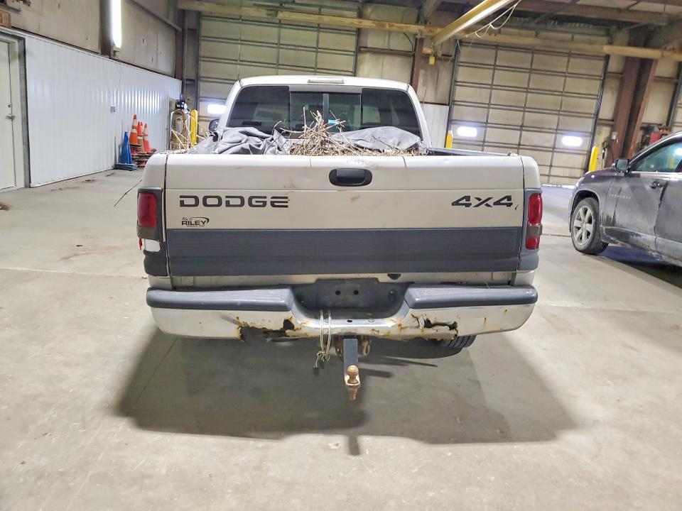 Photo 6 from auction – 1998 DODGE RAM 1500 with VIN 3B7HF13Y7WG174385