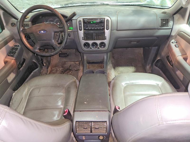 Photo 8 from auction – 2004 FORD EXPLORER with VIN 1FMZU73W04UB01716
