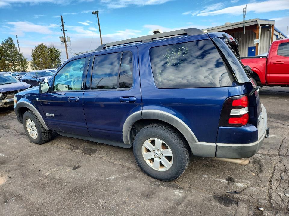 Photo 2 from auction – 2007 FORD EXPLORER with VIN 1FMEU73827UB41395