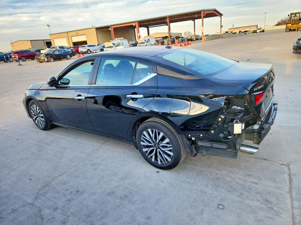 Photo 2 from auction – 2025 NISS ALTIMA with VIN 1N4BL4DV3SN420943