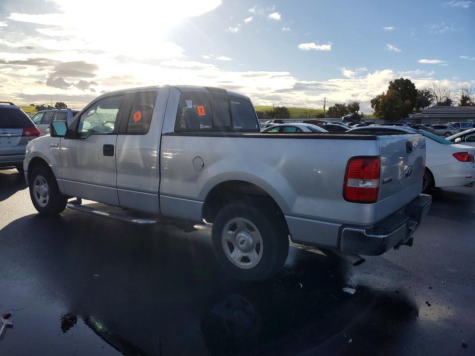 صورة رقم 2 من المزاد - 2005 FORD F150 مع VIN 1FTRX12WX5FA35997