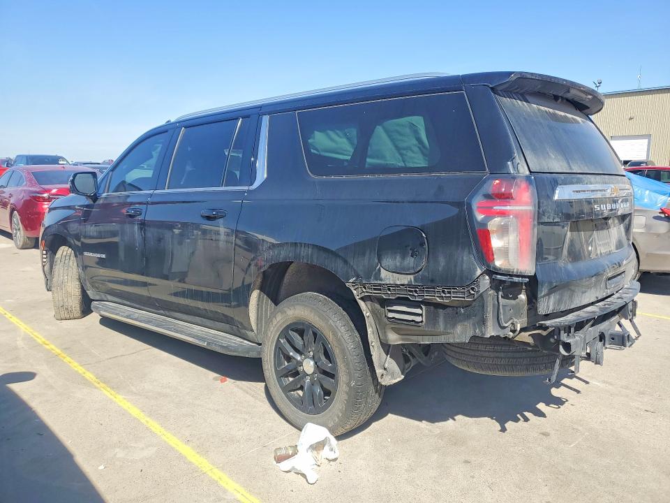 Photo 2 from auction – 2022 CHEVROLET SUBURBAN with VIN 1GNSCCKDXNR321832