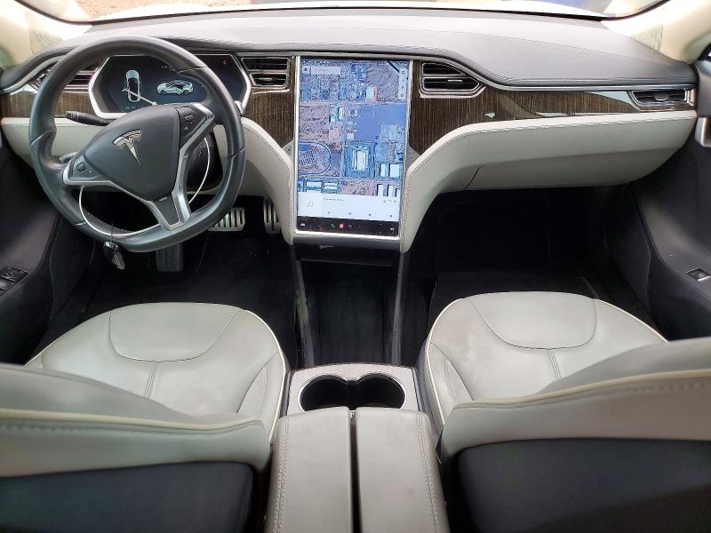 Photo 8 from auction – 2013 TESLA MODEL S with VIN 5YJSA1CP1DFP07698
