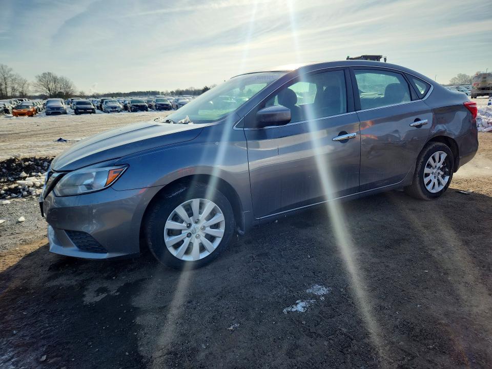 NISSAN SENTRA 2017 with VIN 3N1AB7AP3HY384914 - Photo from auction