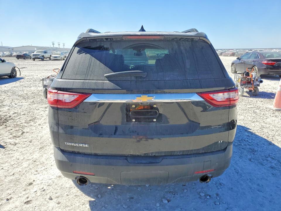 Photo 6 from auction – 2019 CHEVROLET TRAVERSE with VIN 1GNERHKW8KJ283067