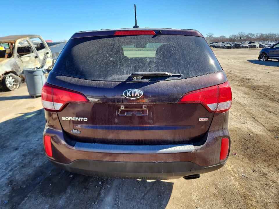 Photo 6 from auction – 2015 KIA SORENTO with VIN 5XYKT3A60FG598839