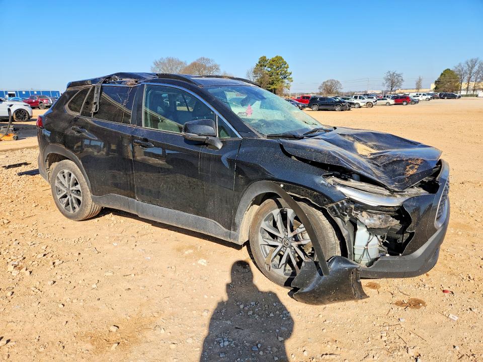 Photo 4 from auction – 2022 TOYOTA COROLLA CROSS with VIN 7MUDAAAG0NV004396