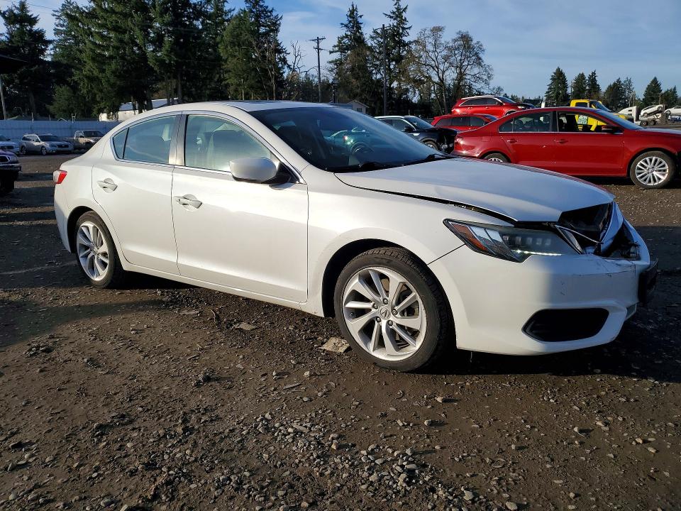 Photo 4 from auction – 2017 ACURA ILX with VIN 19UDE2F79HA007345