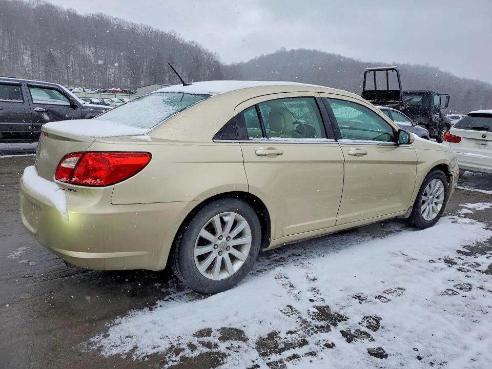 Photo 3 from auction – 2010 CHRYSLER SEBRING with VIN 1C3CC5FB4AN229848