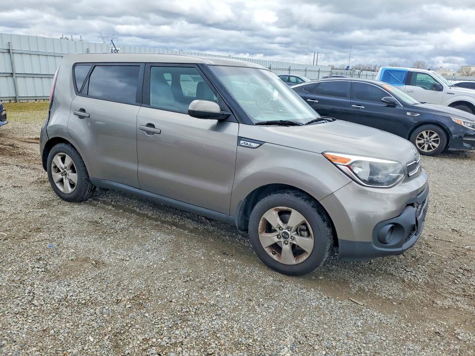 Photo 4 from auction – 2017 KIA SOUL with VIN KNDJN2A27H7410508