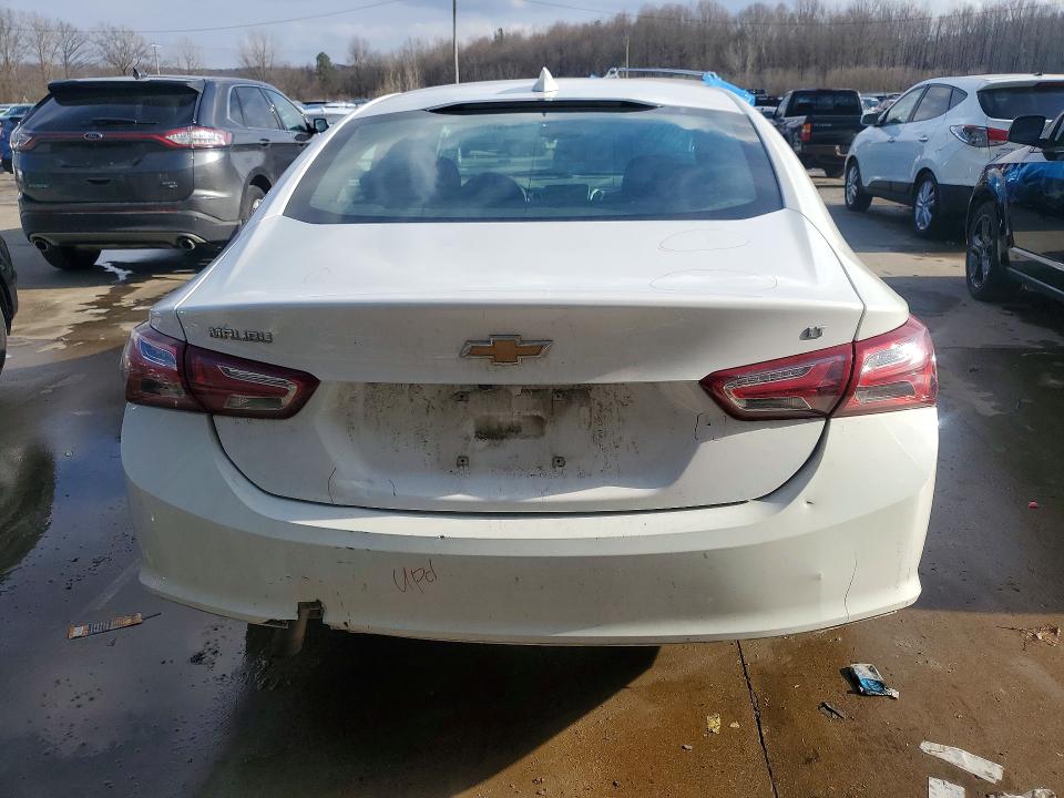 Photo 6 from auction – 2021 CHEVROLET MALIBU with VIN 1G1ZD5ST2MF037322
