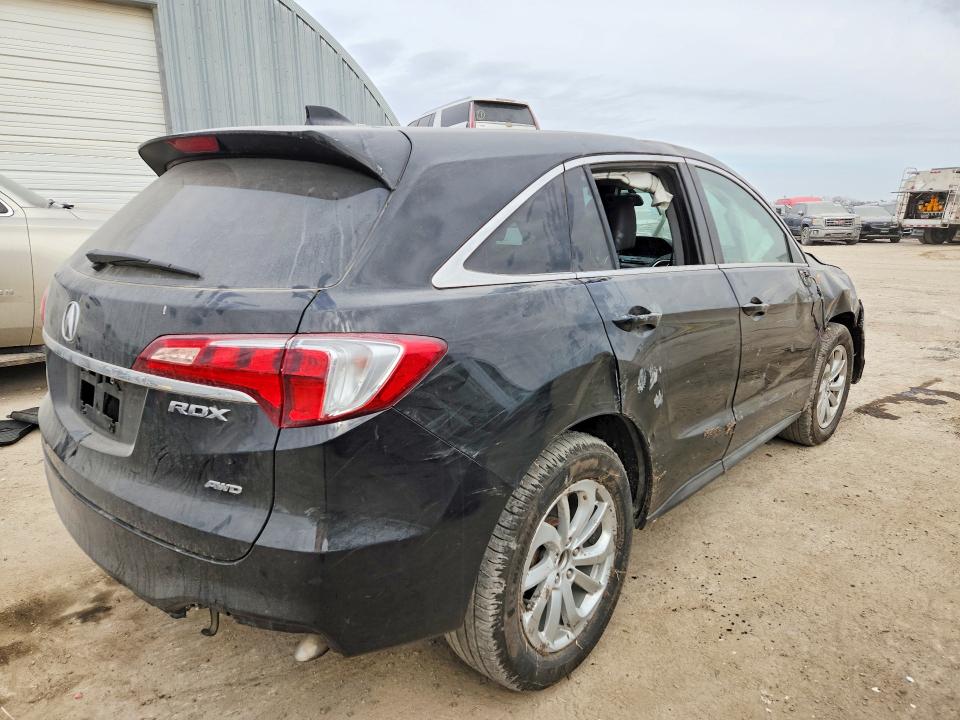 Photo 3 from auction – 2017 ACURA RDX with VIN 5J8TB4H52HL014069