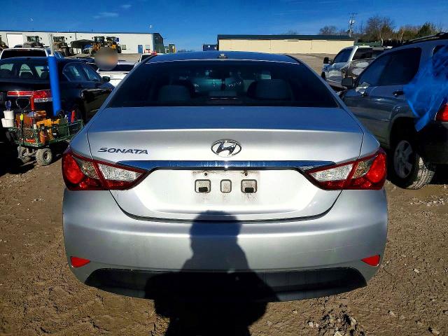 Photo 6 from auction – 2014 HYUNDAI SONATA with VIN 5NPEB4AC8EH932179