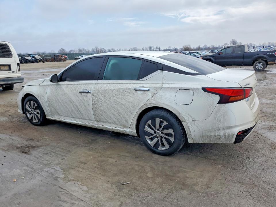 Photo 2 from auction – 2020 NISSAN ALTIMA with VIN 1N4BL4BV5LN302252