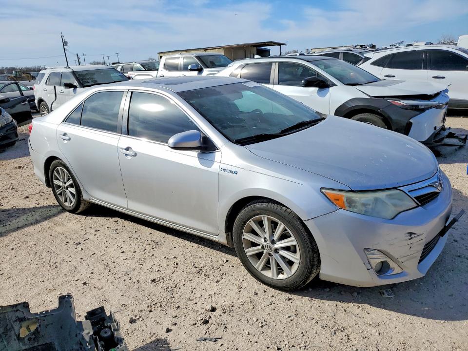 Photo 4 from auction – 2012 TOYOTA CAMRY HYBR with VIN 4T1BD1FK1CU038518