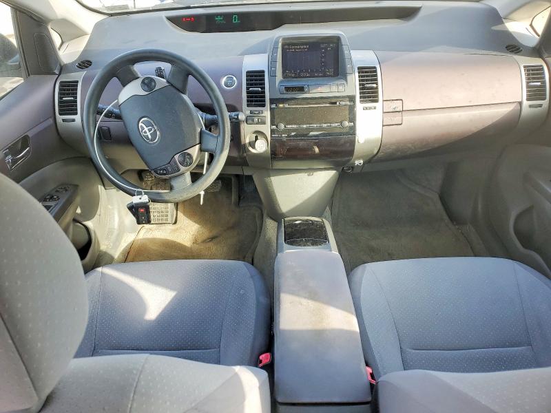 Photo 8 from auction – 2005 TOYOTA PRIUS with VIN JTDKB20U757009052