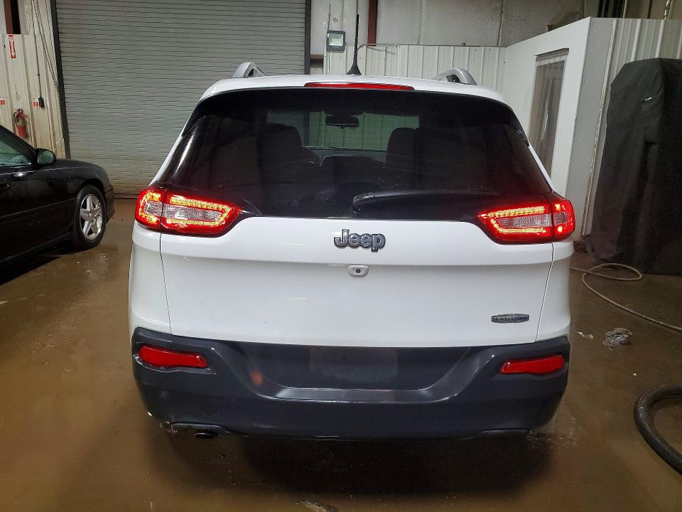 Photo 6 from auction – 2018 JEEP CHEROKEE L with VIN 1C4PJLLB1JD540512