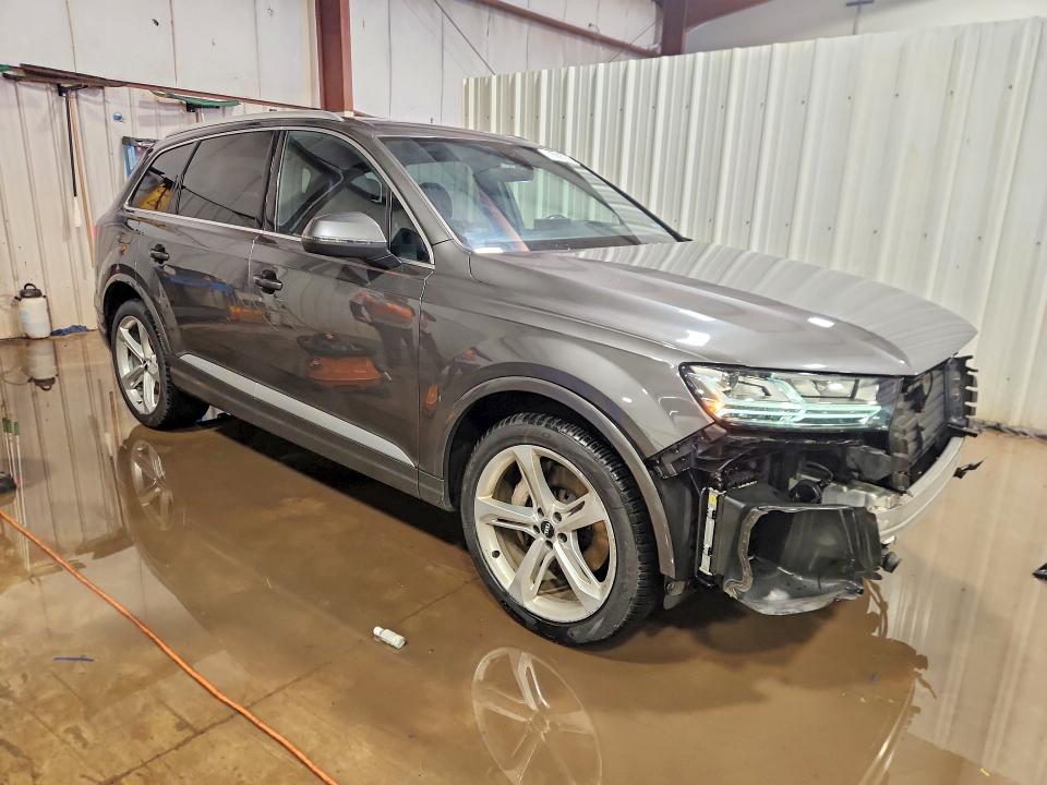 Photo 4 from auction – 2019 AUDI Q7 PRESTIG with VIN WA1VAAF71KD017506