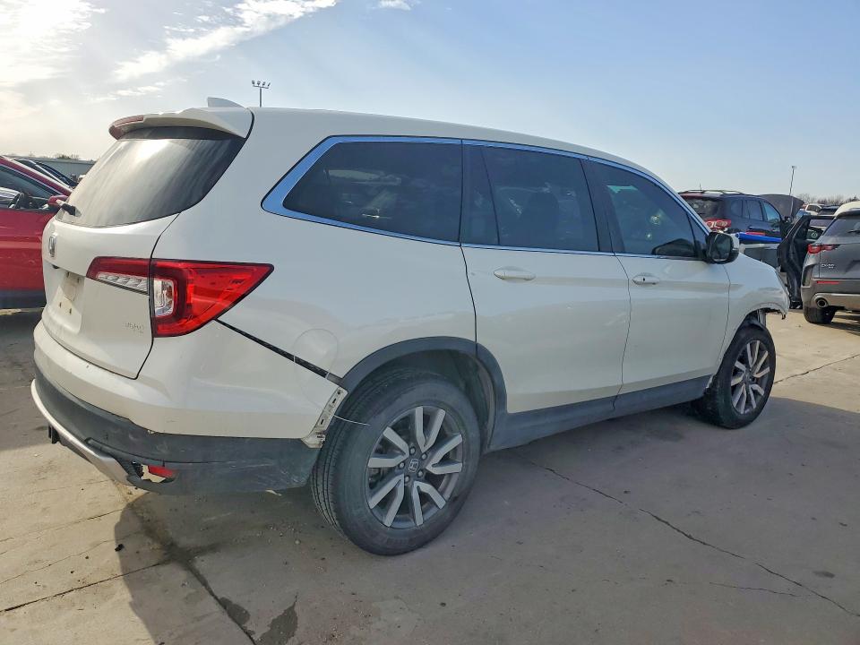 Photo 3 from auction – 2019 HONDA PILOT with VIN 5FNYF5H57KB011998
