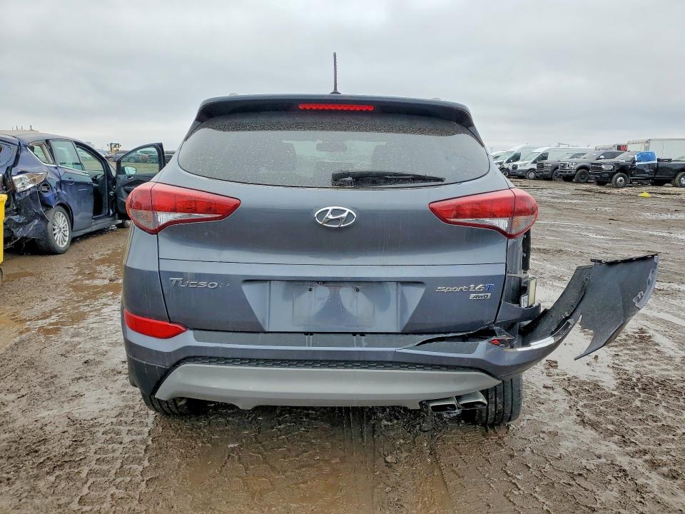 صورة رقم 6 من المزاد - 2017 HYUNDAI TUCSON مع VIN KM8J3CA28HU413233